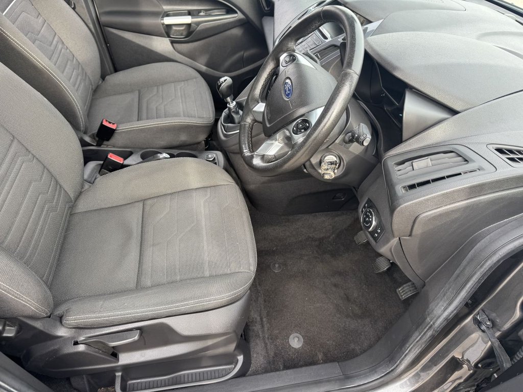 Used Ford Grand Tourneo Connect 2017 for sale - 76901096: Photo 21