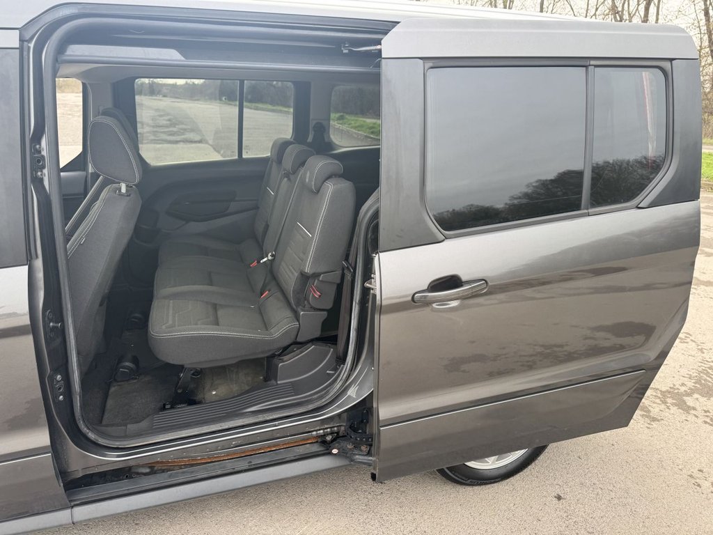 Used Ford Grand Tourneo Connect 2017 for sale - 76901096: Photo 35