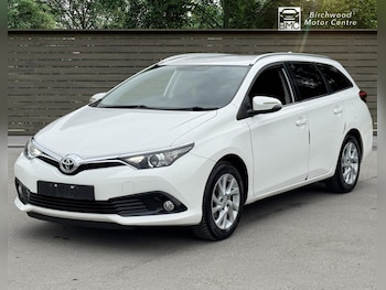 Used Toyota Auris 2015 for sale - 76056988: Photo