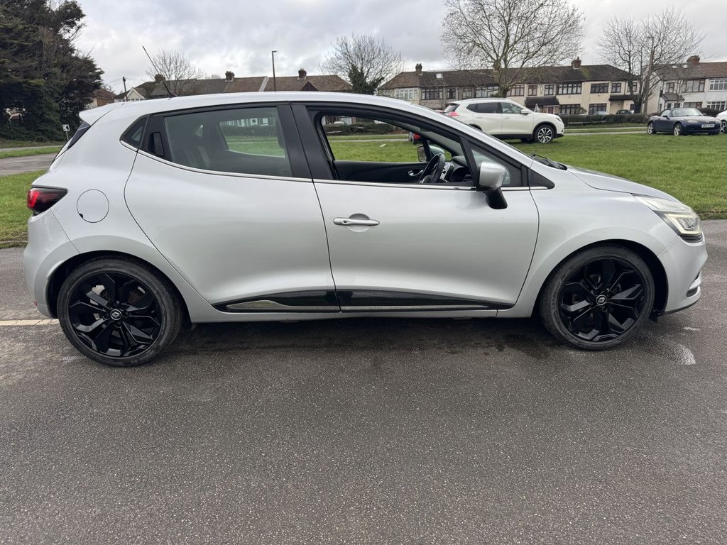 Used Renault Clio 2017 for sale - 77534183: Photo 17