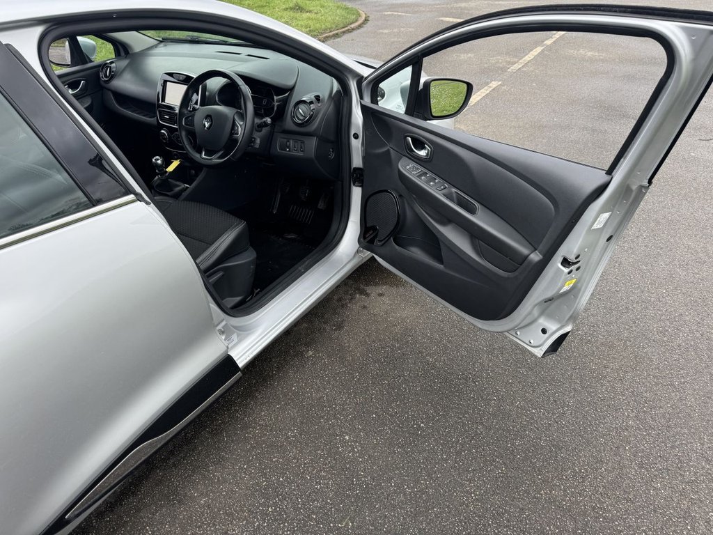 Used Renault Clio 2017 for sale - 77534183: Photo 19