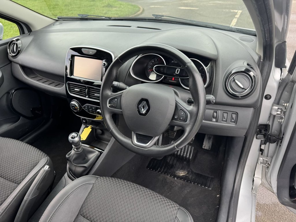 Used Renault Clio 2017 for sale - 77534183: Photo 20