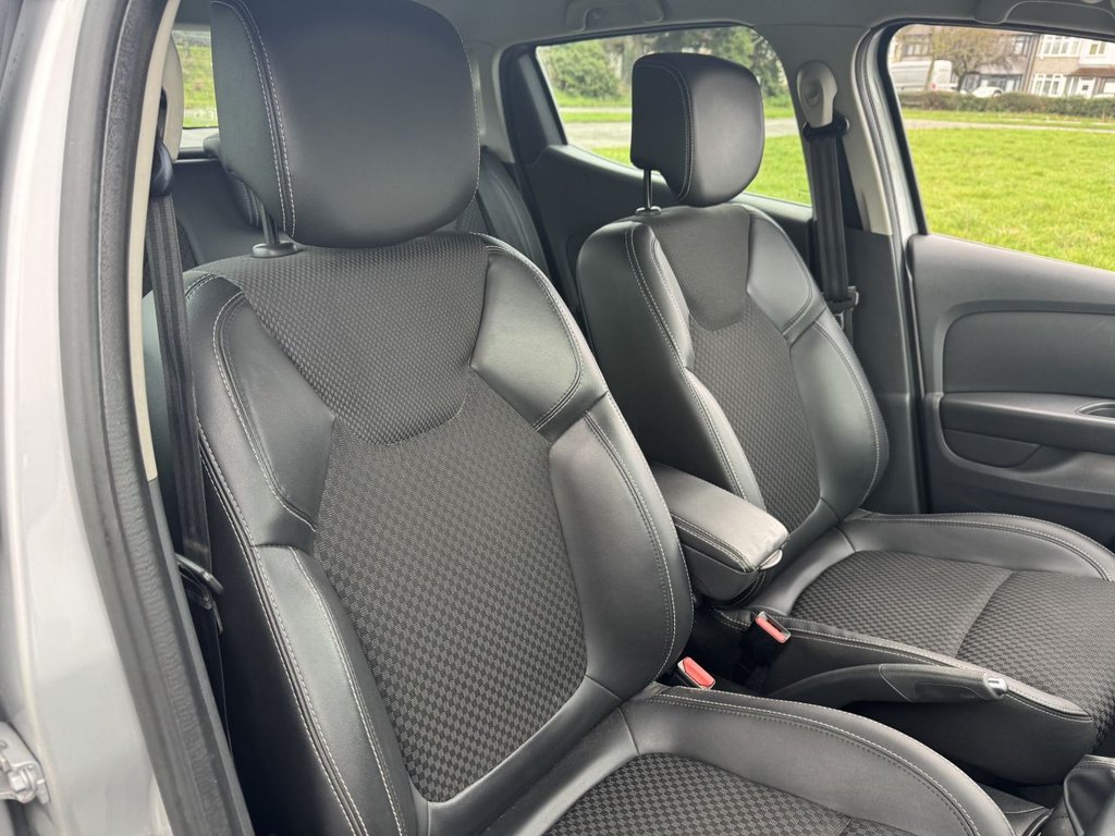 Used Renault Clio 2017 for sale - 77534183: Photo 22