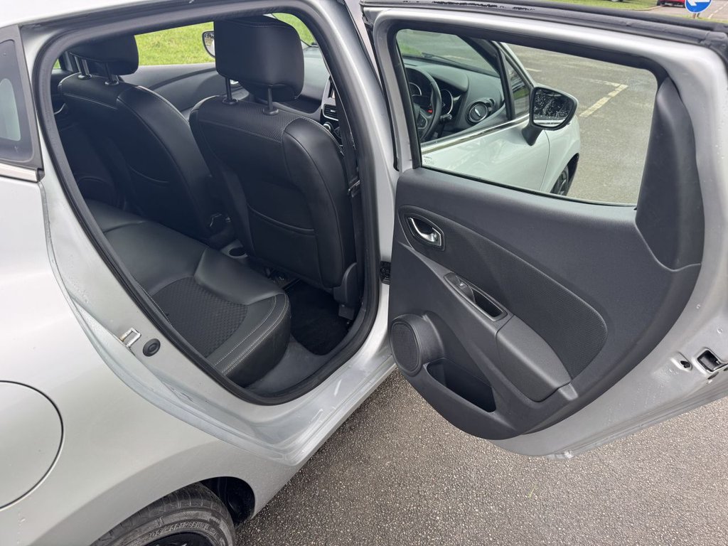 Used Renault Clio 2017 for sale - 77534183: Photo 24