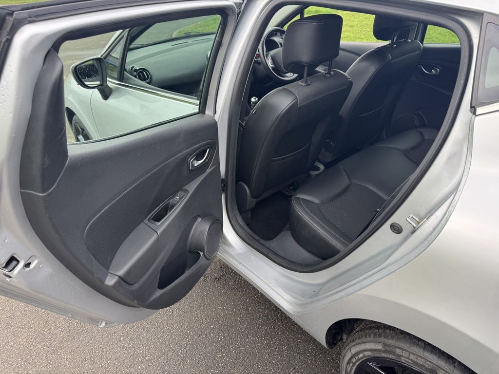 Used Renault Clio 2017 for sale - 77534183: Photo 33