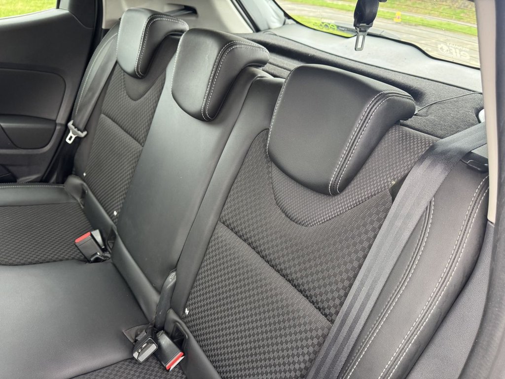 Used Renault Clio 2017 for sale - 77534183: Photo 36