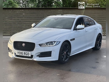 Used Jaguar XE 2016 for sale - 76923803: Photo