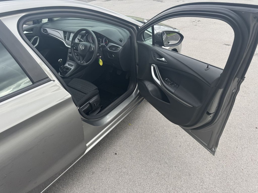 Used Vauxhall Astra 2017 for sale - 76216807: Photo 17