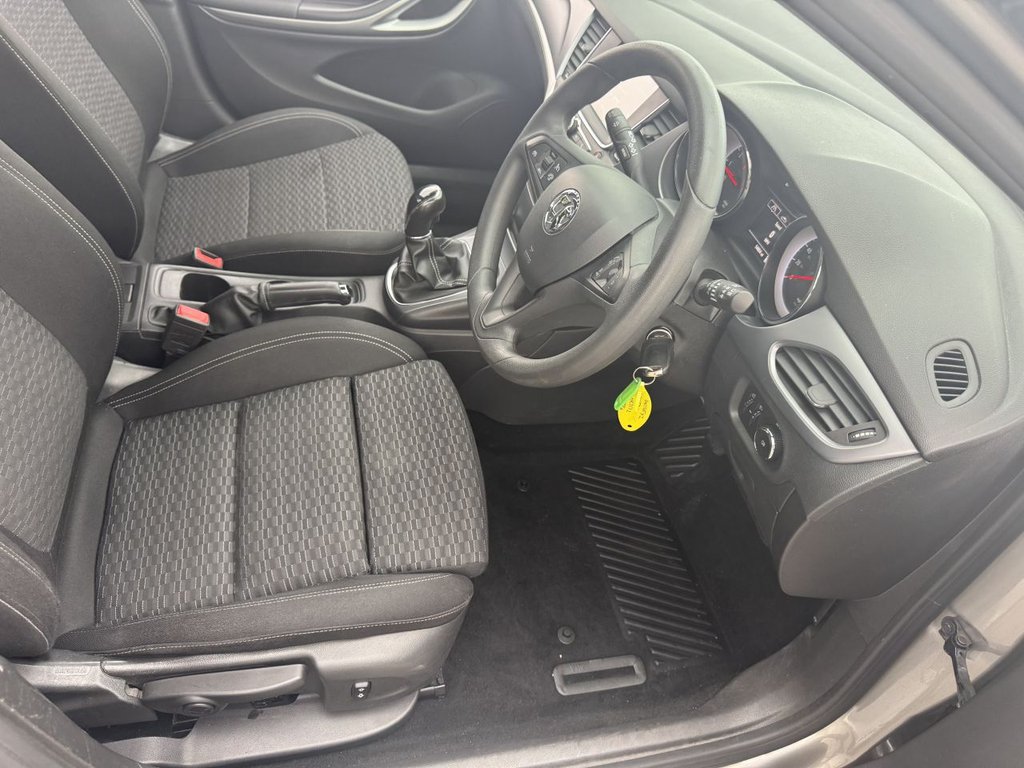 Used Vauxhall Astra 2017 for sale - 76216807: Photo 19