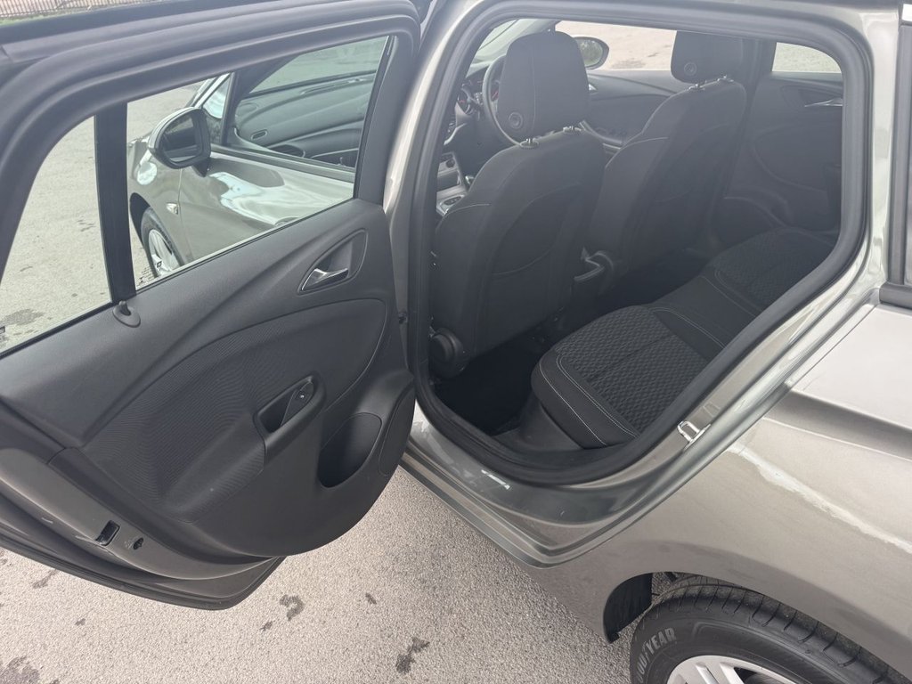 Used Vauxhall Astra 2017 for sale - 76216807: Photo 29