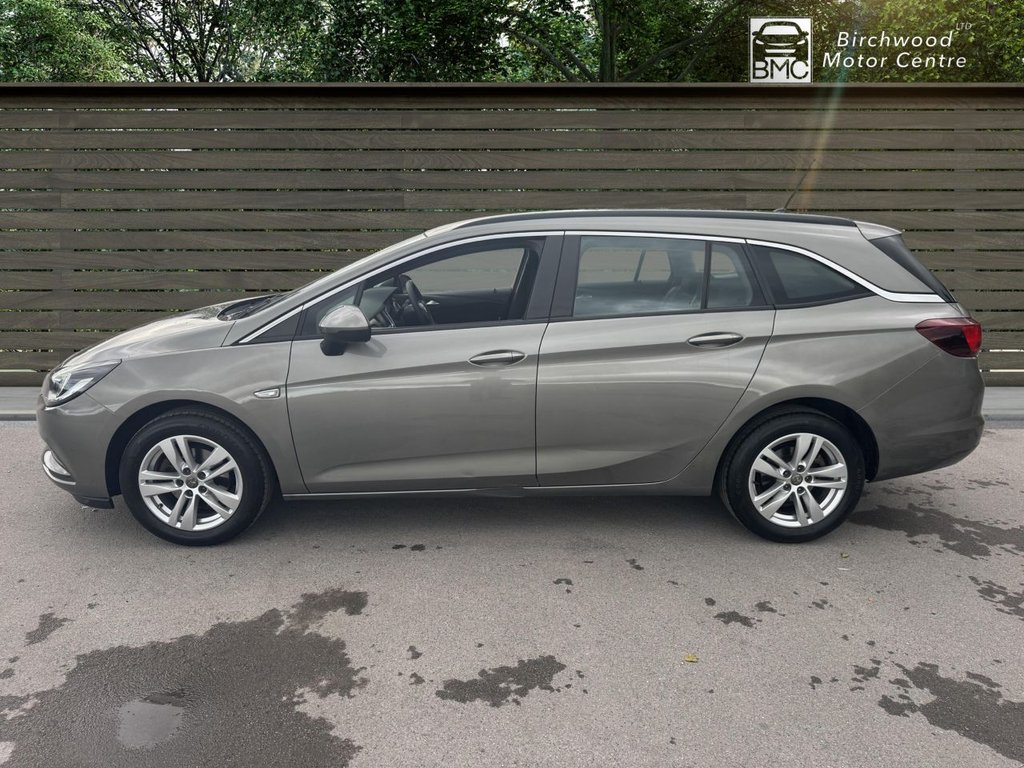 Used Vauxhall Astra 2017 for sale - 76216807: Photo 4