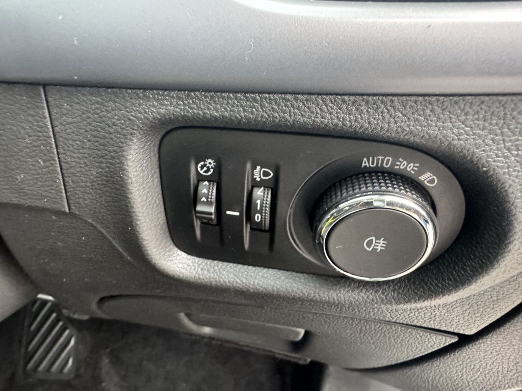 Used Vauxhall Astra 2017 for sale - 76216807: Photo 47