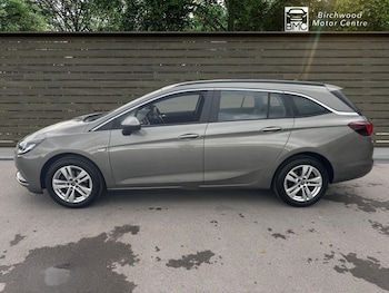 Used Vauxhall Astra 2017 for sale - 76216807: Photo