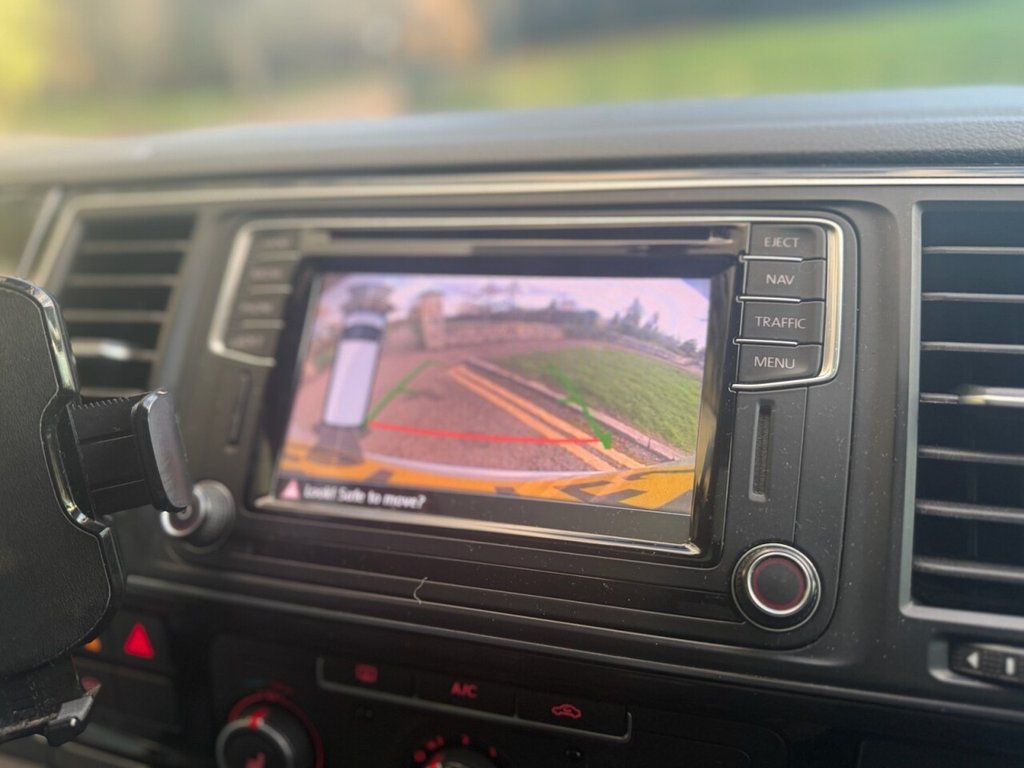 Used Volkswagen Transporter 2017 for sale - 77898943: Photo 18