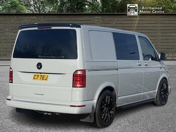 Used Volkswagen Transporter 2017 for sale - 77898943: Photo