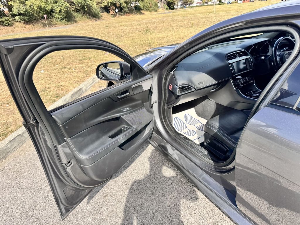 Used Jaguar XE 2016 for sale - 77821015: Photo 13