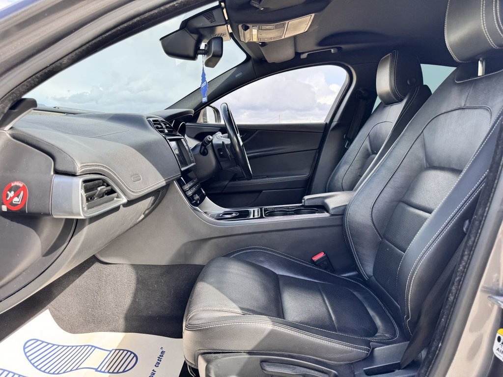 Used Jaguar XE 2016 for sale - 77821015: Photo 16