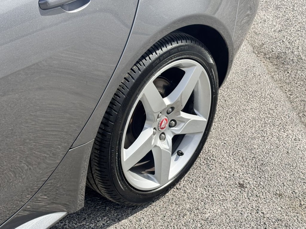 Used Jaguar XE 2016 for sale - 77821015: Photo 28