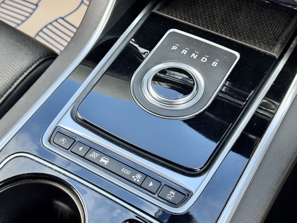 Used Jaguar XE 2016 for sale - 77821015: Photo 50