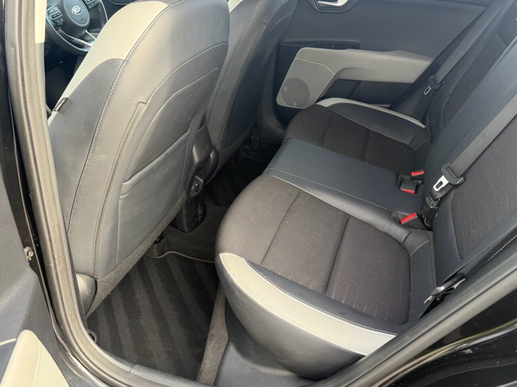 Used Kia Stonic 2018 for sale - 76291770: Photo 11