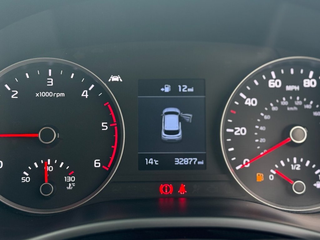 Used Kia Stonic 2018 for sale - 76291770: Photo 17