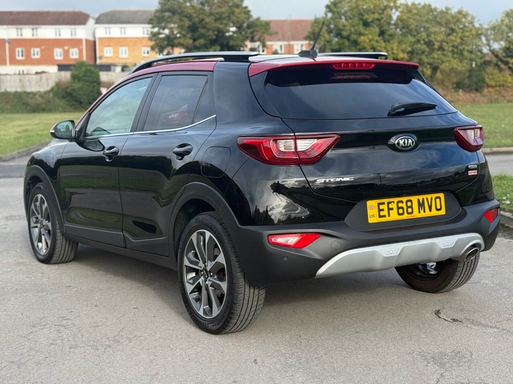 Used Kia Stonic 2018 for sale - 76291770: Photo 2