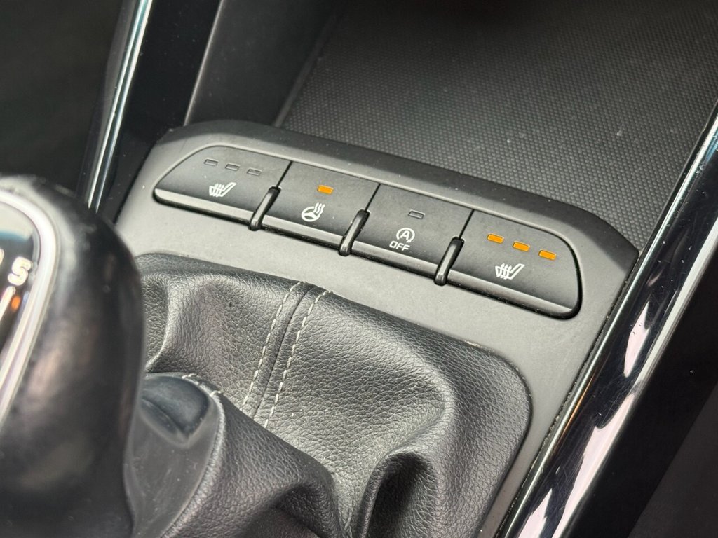 Used Kia Stonic 2018 for sale - 76291770: Photo 22