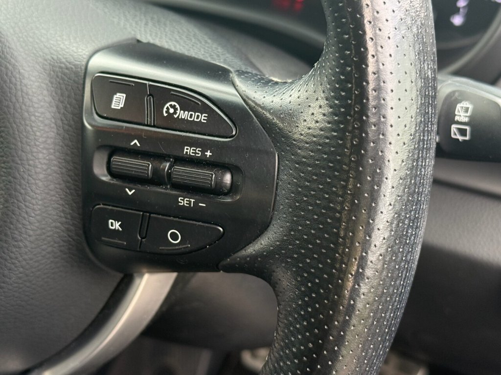 Used Kia Stonic 2018 for sale - 76291770: Photo 24
