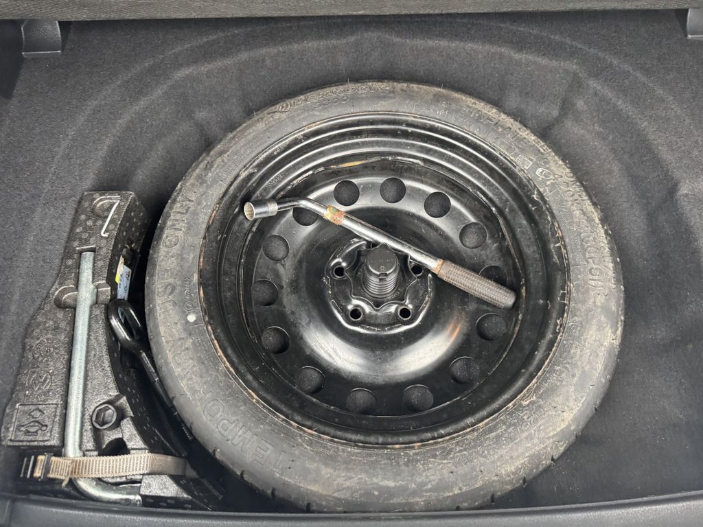 Used Volkswagen Golf 2013 for sale - 76703773: Photo 31