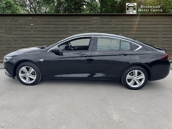 Used Vauxhall Insignia 2018 for sale - 75312651: Photo