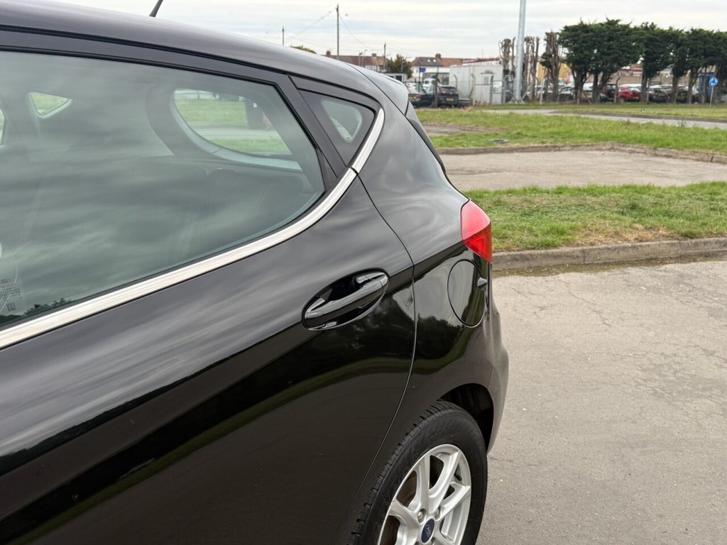 Used Ford Fiesta 2018 for sale - 76080948: Photo 24