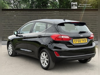 Used Ford Fiesta 2018 for sale - 76080948: Photo 2