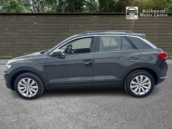 Used Volkswagen T-Roc 2019 for sale - 78918899: Photo