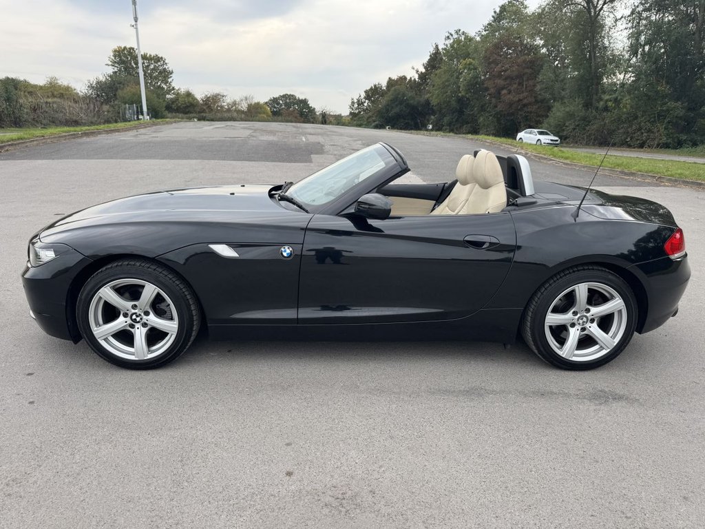 Used BMW Z4 2009 for sale - 76028922: Photo 13