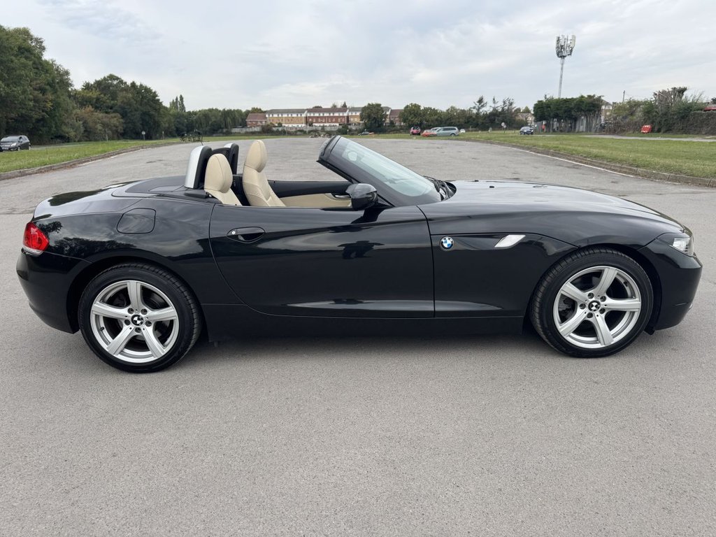 Used BMW Z4 2009 for sale - 76028922: Photo 17