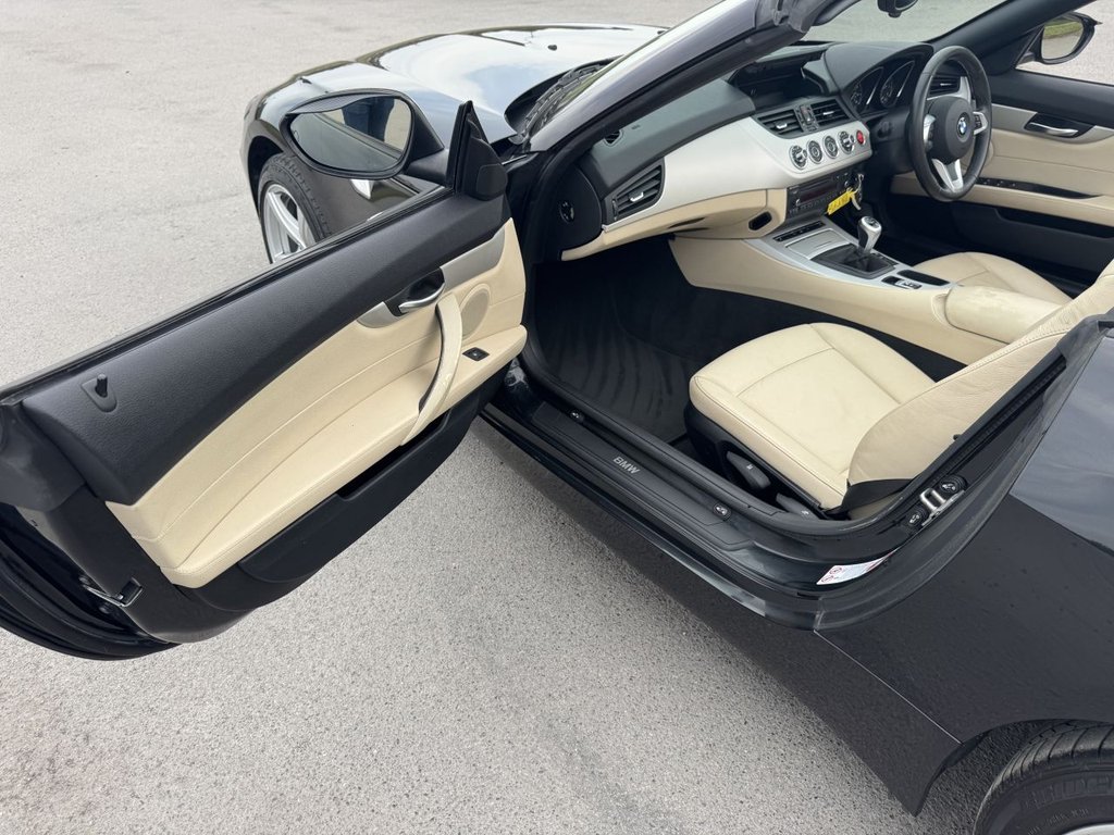 Used BMW Z4 2009 for sale - 76028922: Photo 35