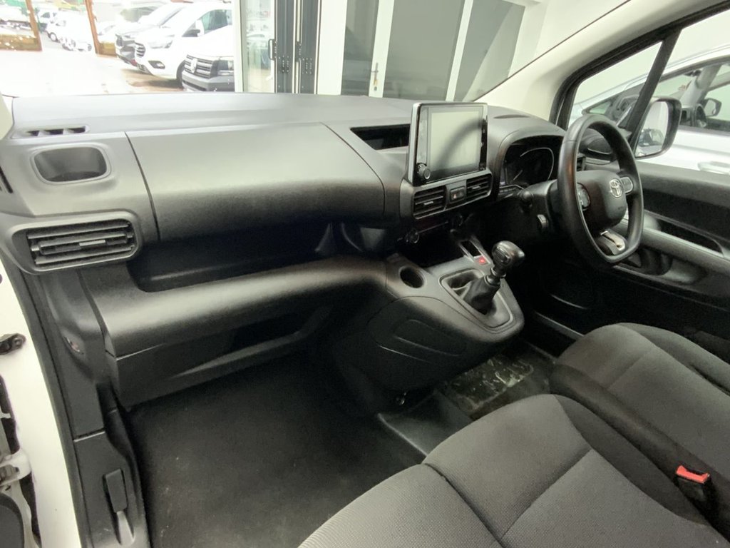 Used Toyota ProAce 2022 for sale - 76900507: Photo 18