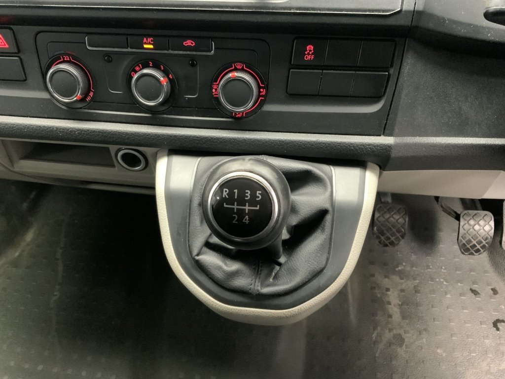 Used Volkswagen Transporter 2019 for sale - 76821119: Photo 19