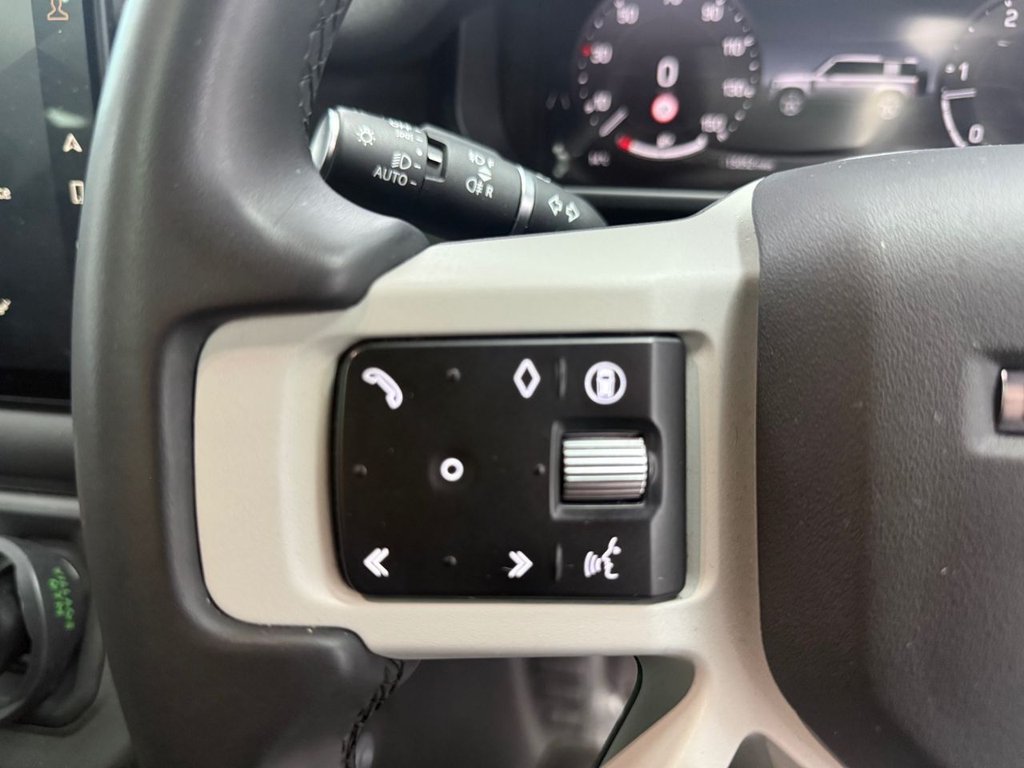 Used Land Rover Defender 2024 for sale - 76559220: Photo 19