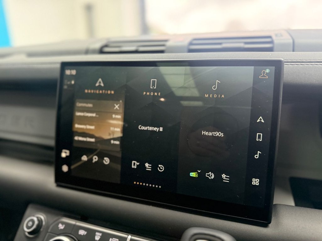 Used Land Rover Defender 2024 for sale - 76559220: Photo 23