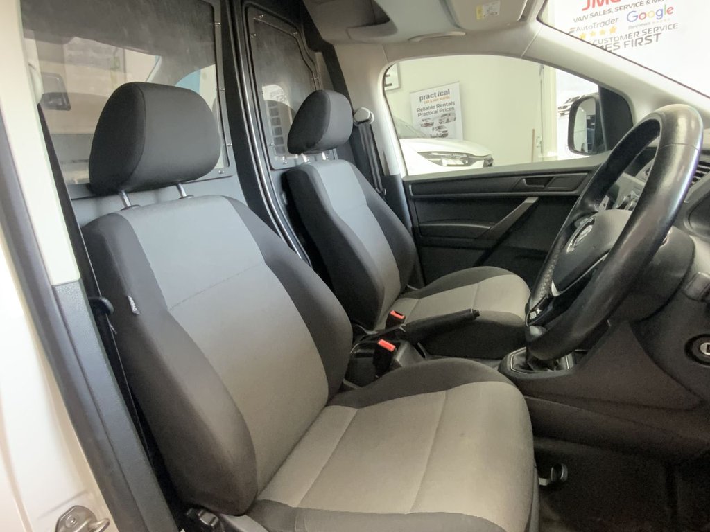 Used Volkswagen Caddy Maxi 2018 for sale - 77748987: Photo 11