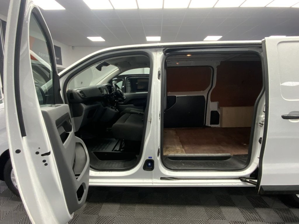 Used Vauxhall Vivaro 2022 for sale - 77632092: Photo 11