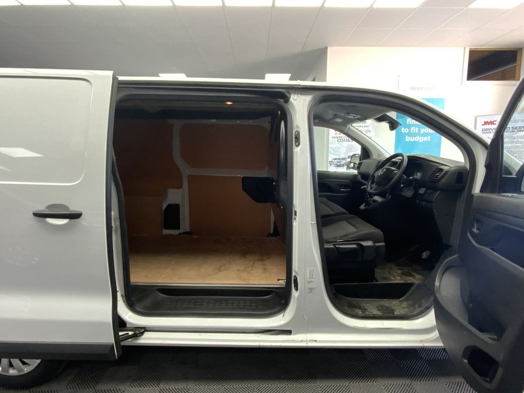 Used Vauxhall Vivaro 2023 for sale - 77734039: Photo 16