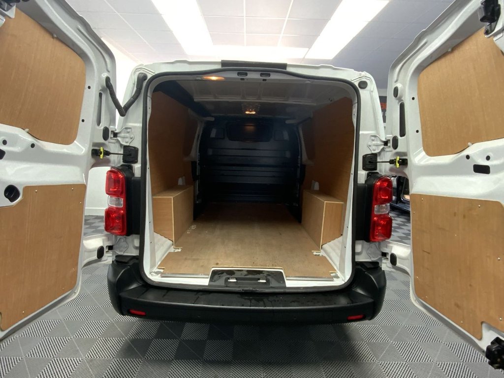 Used Vauxhall Vivaro 2023 for sale - 77734039: Photo 5