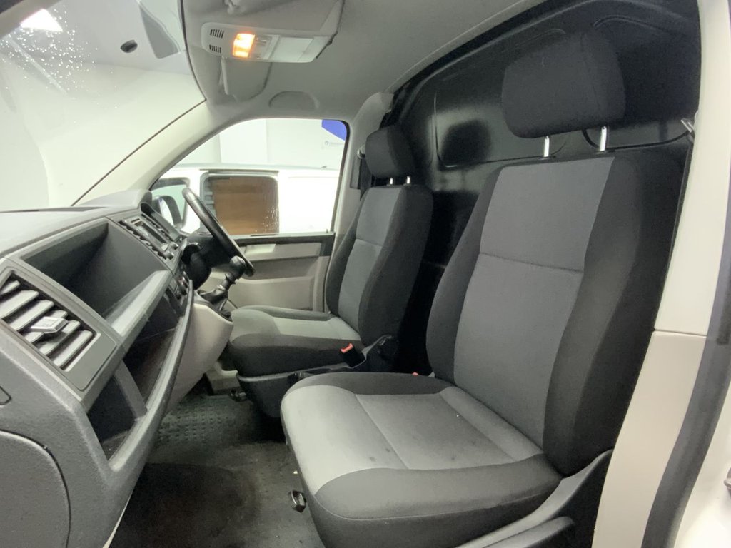 Used Volkswagen Transporter 2019 for sale - 76821117: Photo 17