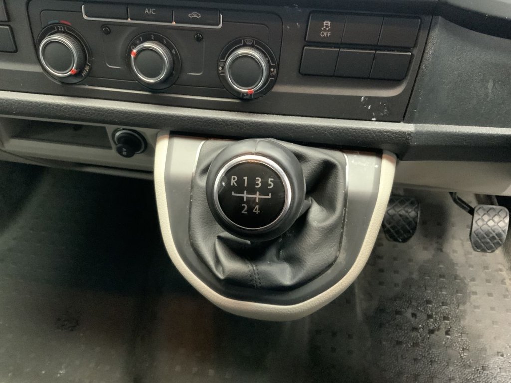 Used Volkswagen Transporter 2019 for sale - 76821117: Photo 18