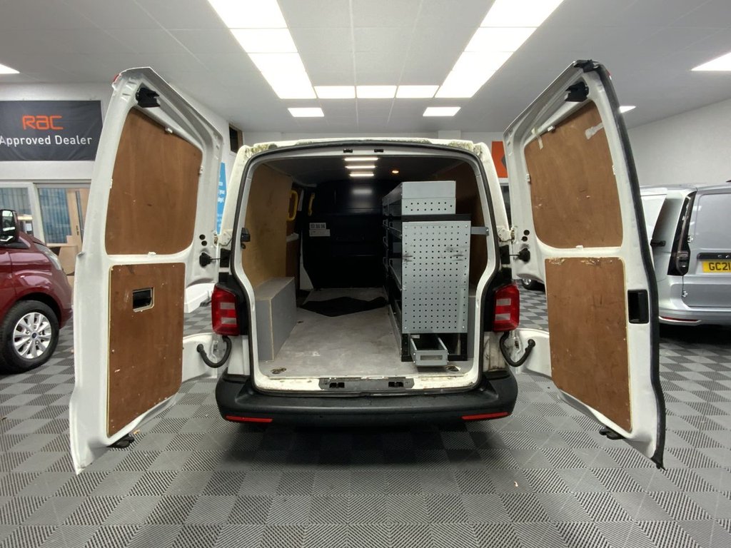 Used Volkswagen Transporter 2019 for sale - 76821117: Photo 21