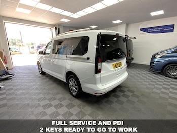 Used Ford Grand Tourneo Connect 2024 for sale - 79022864: Photo