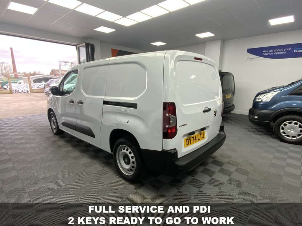 Used Vauxhall Combo 2024 for sale - 77609303: Photo 4