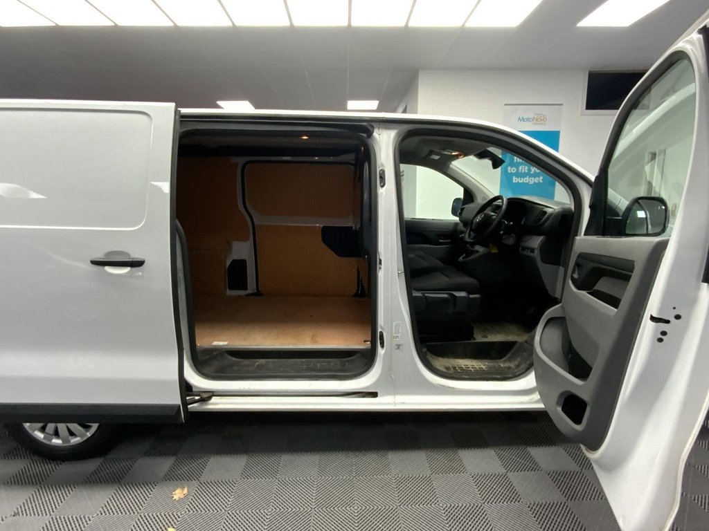 Used Vauxhall Vivaro 2023 for sale - 77026755: Photo 22